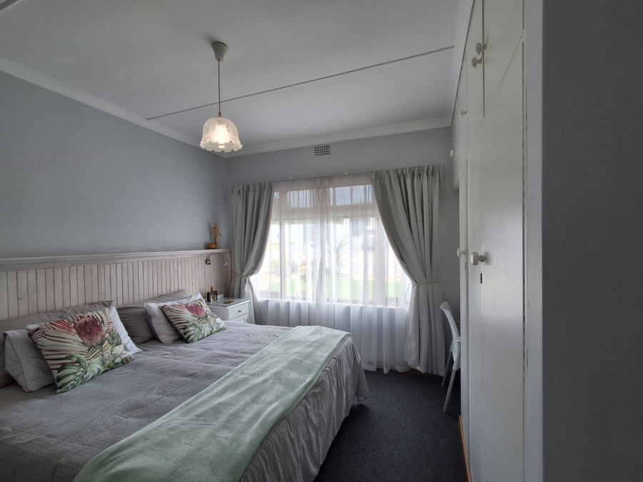 4 Bedroom Property for Sale in Stilbaai Wes Western Cape